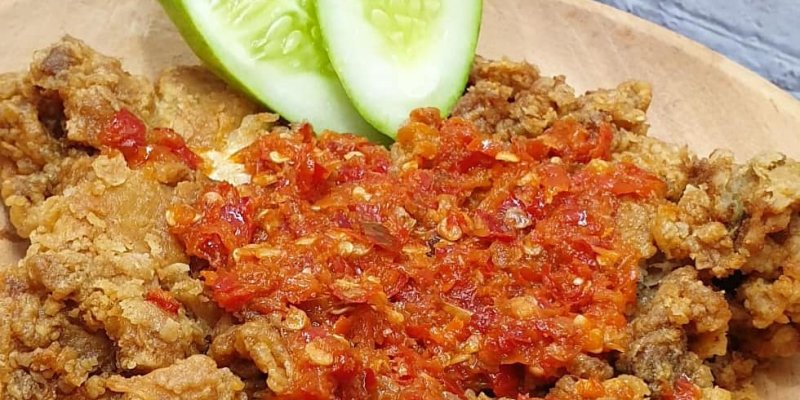 AES #29 Ayam Geprek Sambal korek 1