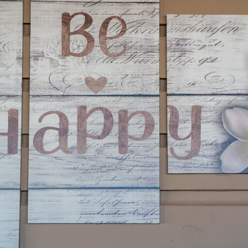 AES009 Happiness Inside