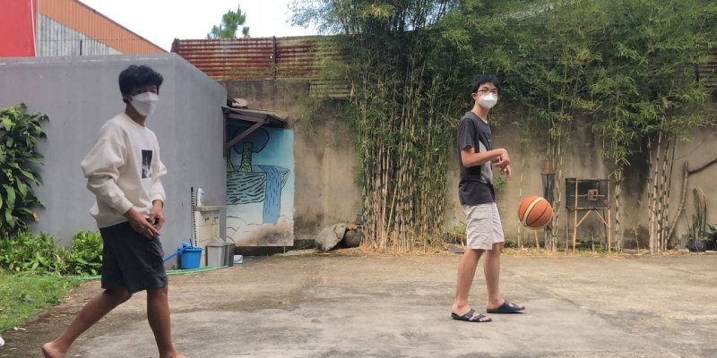 AES 42&nbsp; Olahraga.