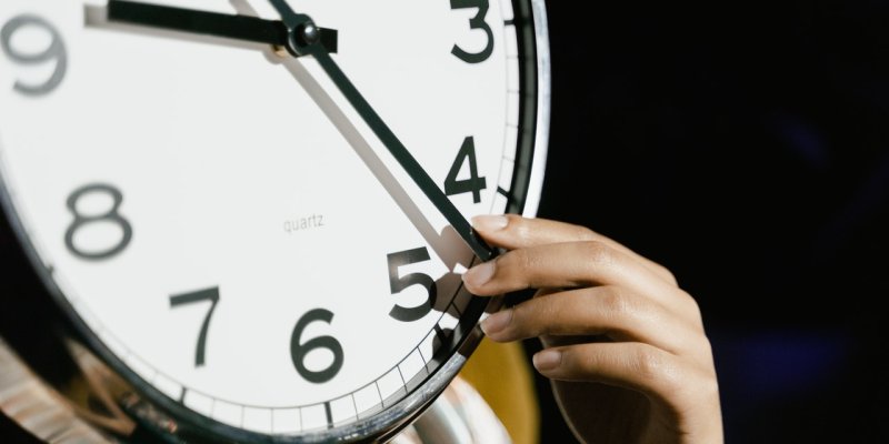 AES147 I Guess It's Time to Switch the Time