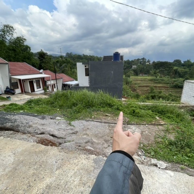 AES 017 Jebakan Tengah