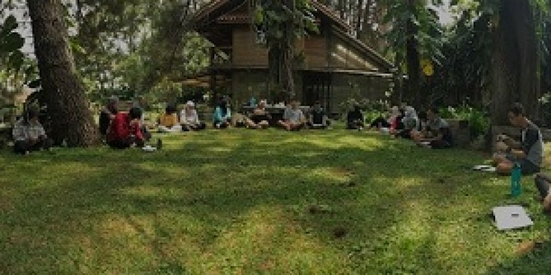 AES87 diskusi atomic essay