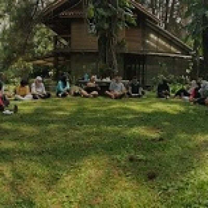 AES87 diskusi atomic essay