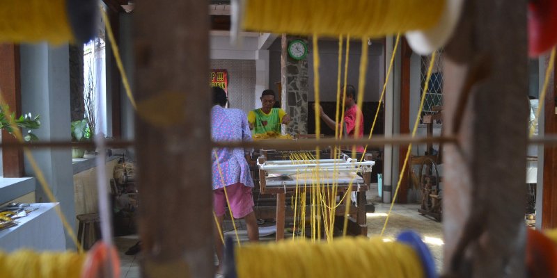 AES #57 Toko Tenun Ridaka Pekalongan 2