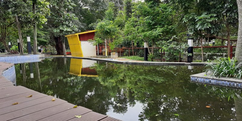 AES003 Berjalan-Jalan