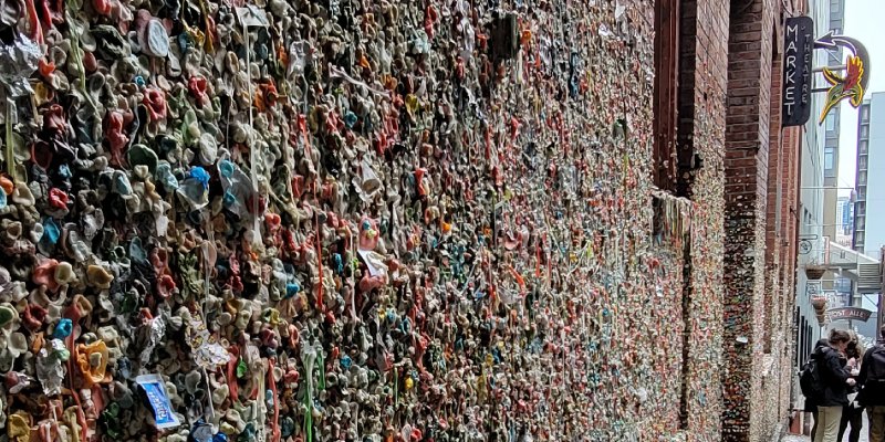 AES 301 Gum Wall