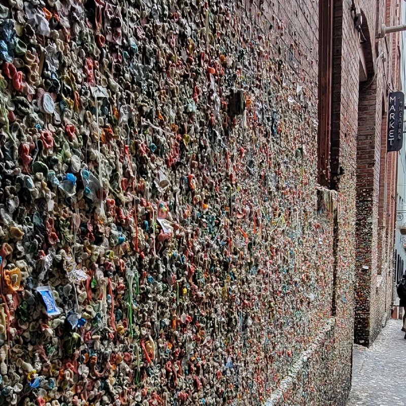 AES 301 Gum Wall