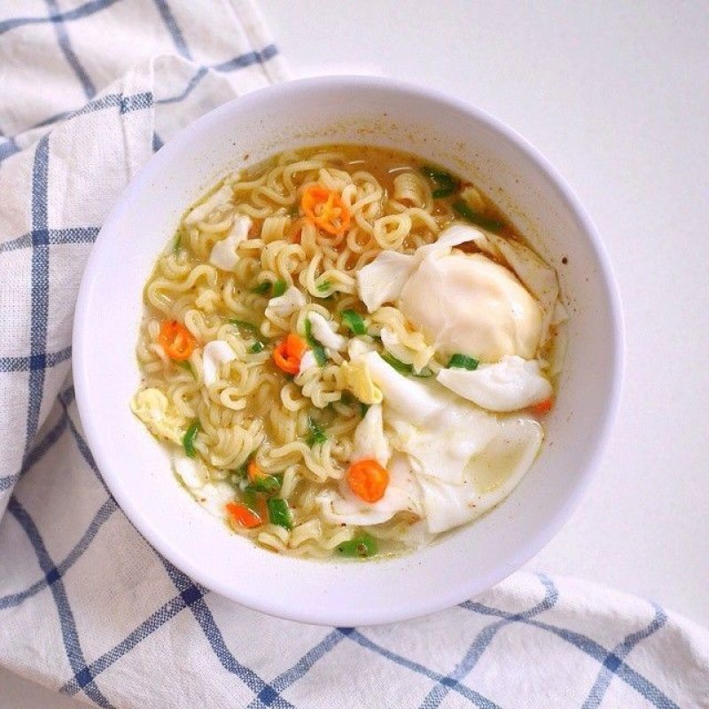 AES002 Mie Rebus 