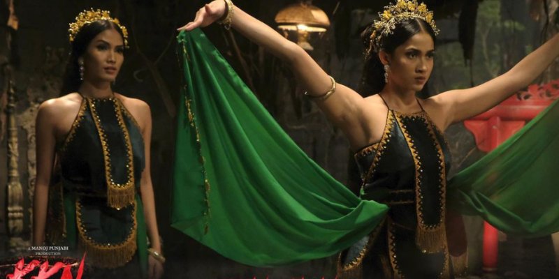 AES#171 KKN di Desa Penari