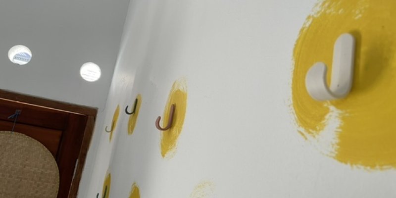 AES269 Parkir di Pintu