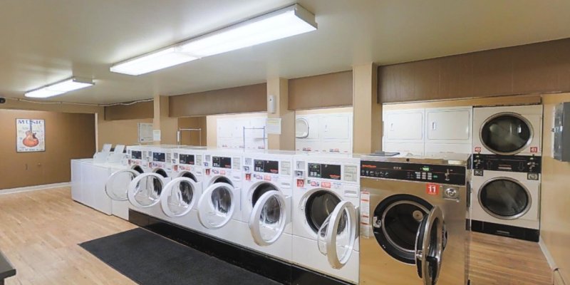 AES 421 Washer & Dryer
