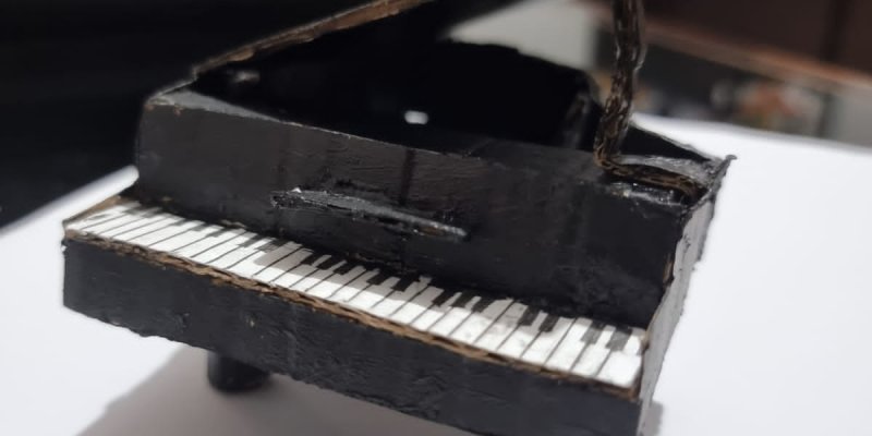 Miniatur piano