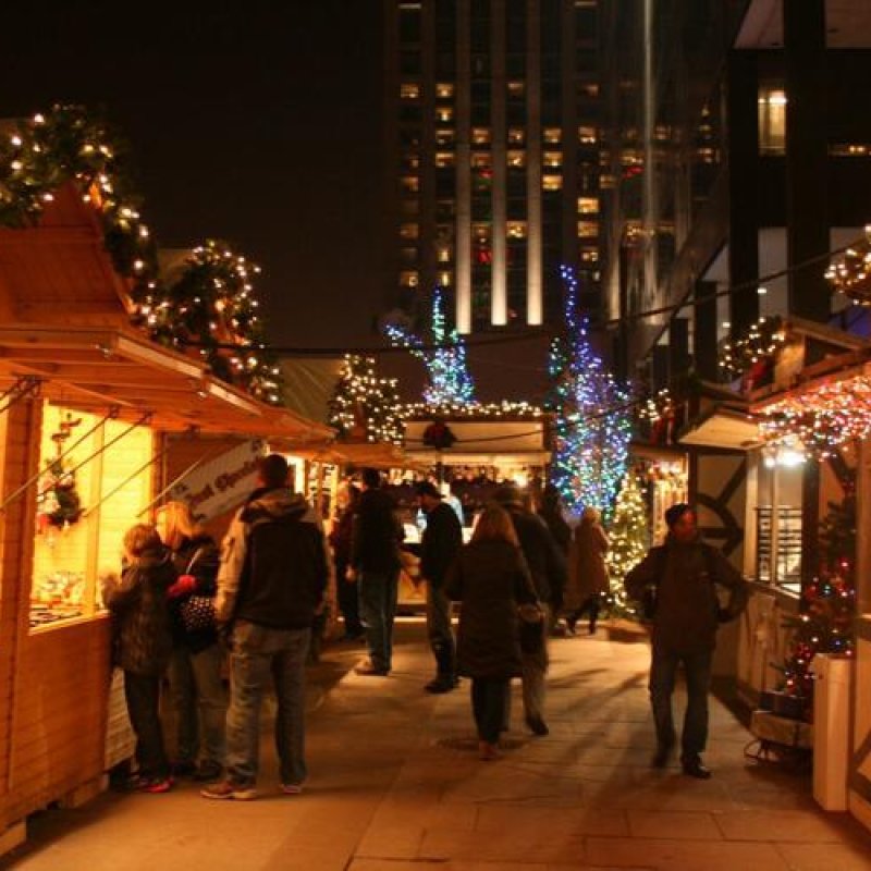 AES 577 Pierogi, Gluhwein, & Christmas Lights