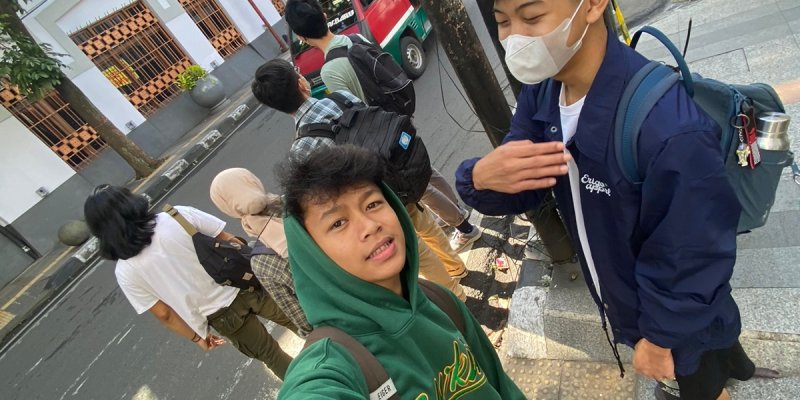 AES 155 Penelusuran Jalan Braga 