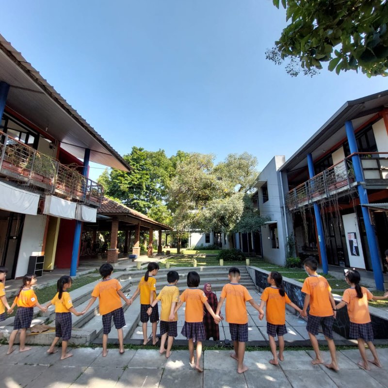AES45 Hak Mengajar?