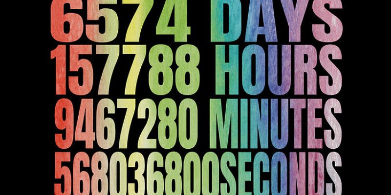 AES 745 Delapan Belas