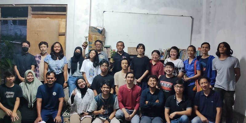 AES 0014 mau cerita tentang sekepicung