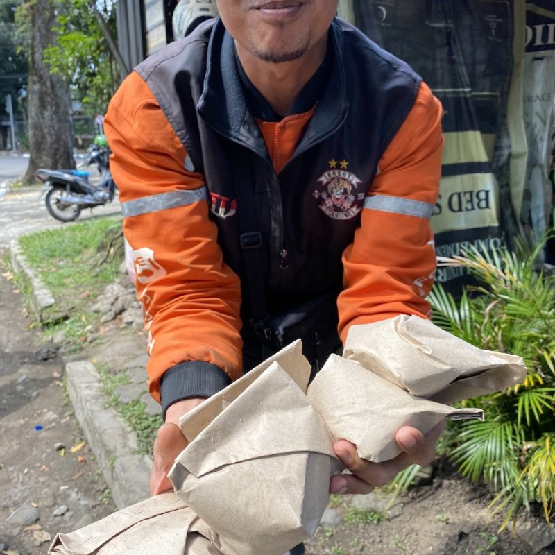 AES 4 : Nasi Bungkus Dua Ribu