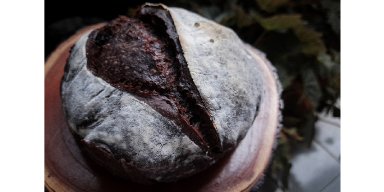 AES84 Kisah Si Biang Roti dan Penggemarnya 