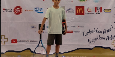 AES03 - Bertanding Tennis 