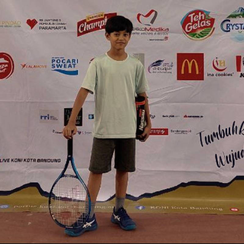 AES03 - Bertanding Tennis 