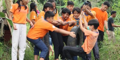 AES72 Bertualang di Tanah Pusara Air