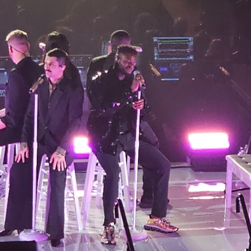 AES 910 Sayur Asam, Cegukan, Dan Pentatonix