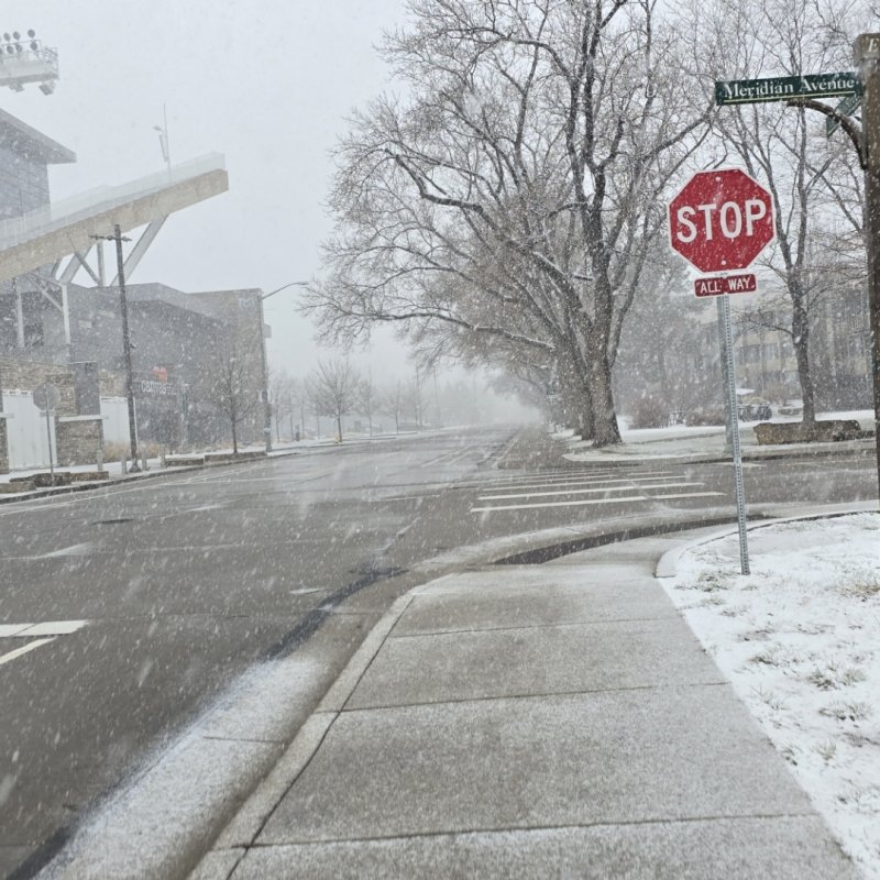 AES 1025 Badai Musim Dingin