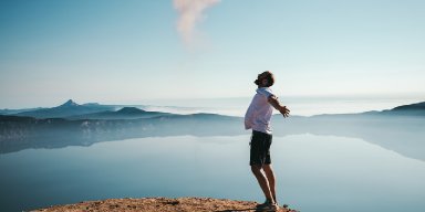 AES 1053 Lagi, Tentang Kebahagiaan