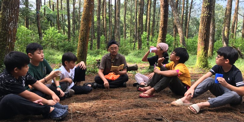 AES012 - Obrolan Pendobrak Dinding Dewasa