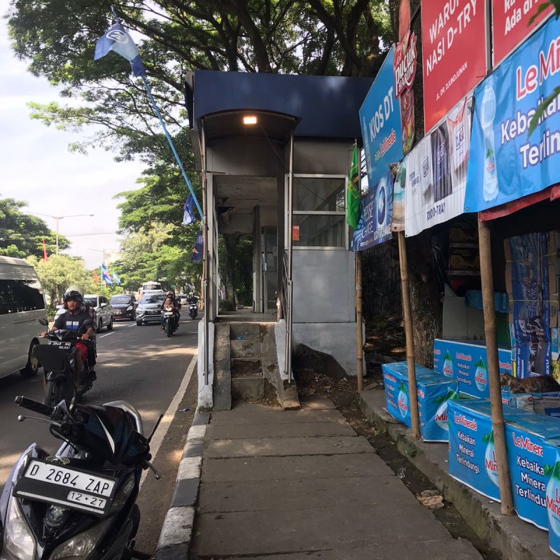 AES 0020 Angkutan umum