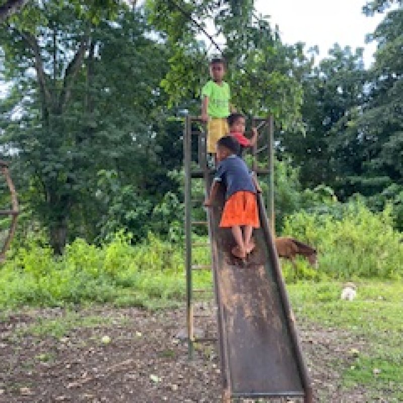 AES103 Manusia Kecil yang Kuat