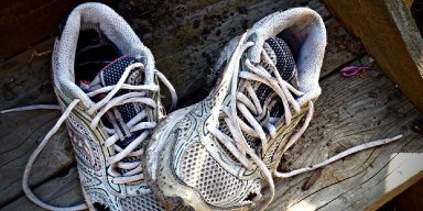 AES 1127 Sepatu Bodol