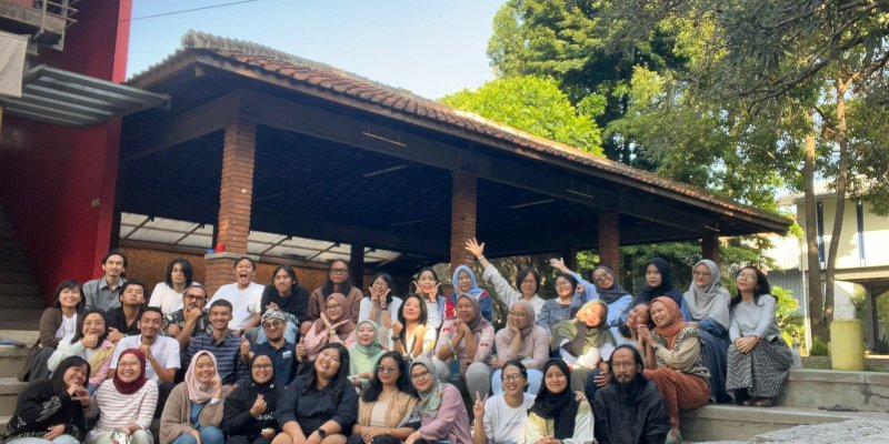 AES03-Hutan yang Melekat