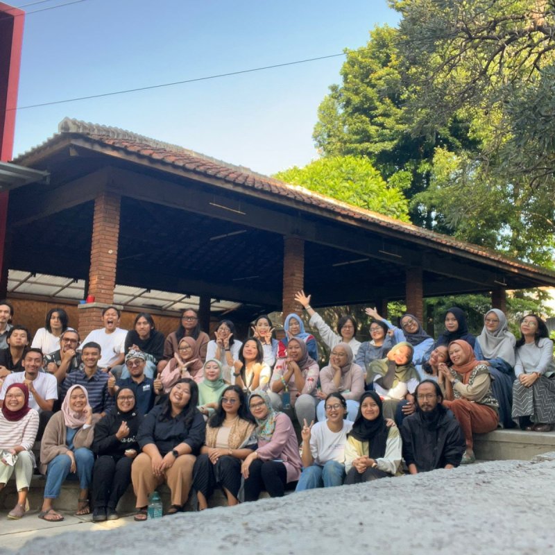 AES03-Hutan yang Melekat