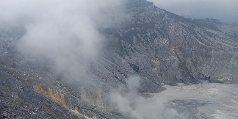 AES 0048 Tangkuban Perahu