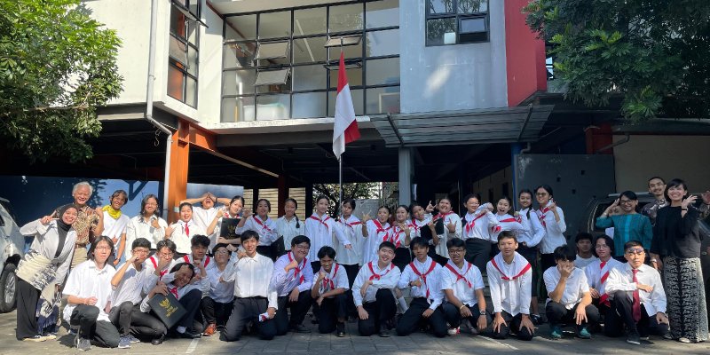 AES 37: It Feels Like Home