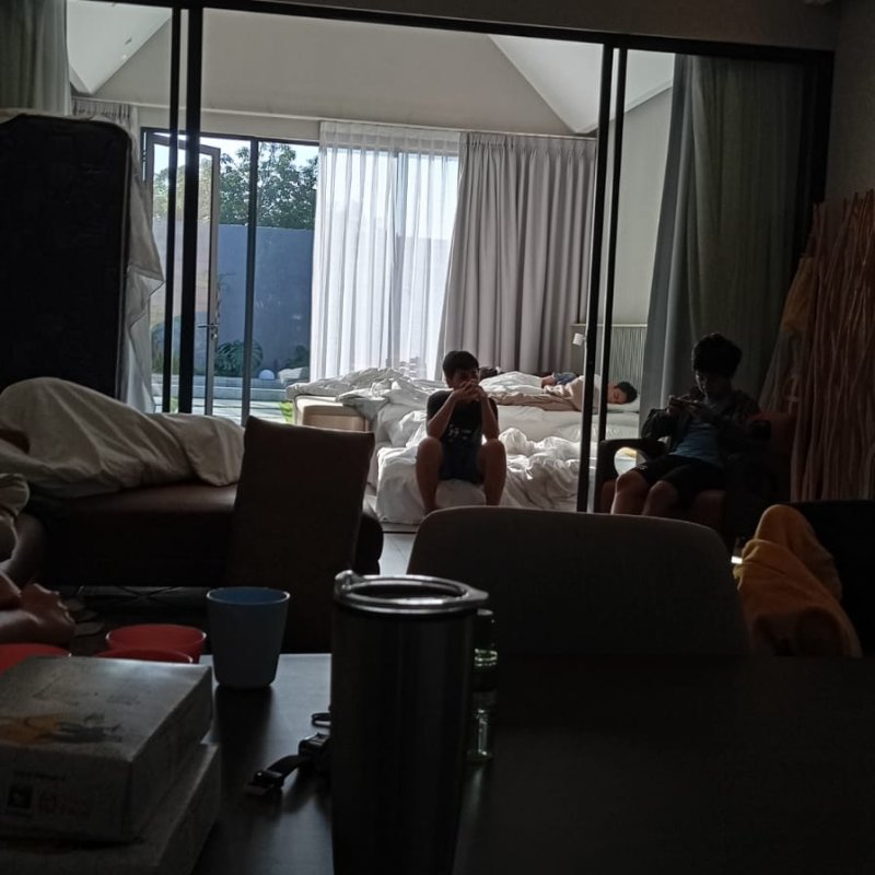 AES 0062 bingung deh judulnya