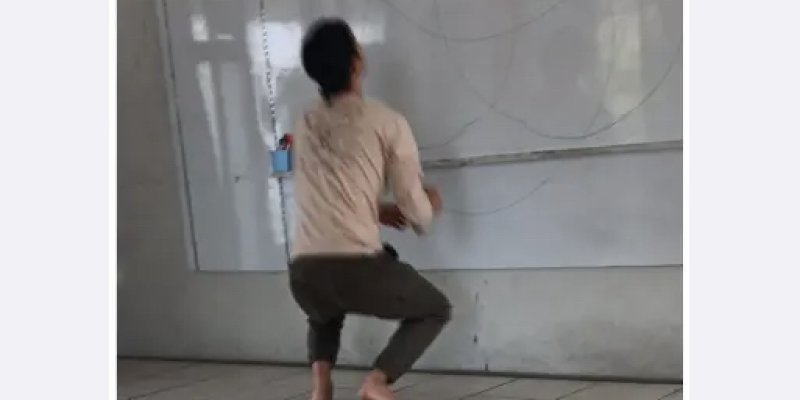 AES460 Si Apa Itu Seni