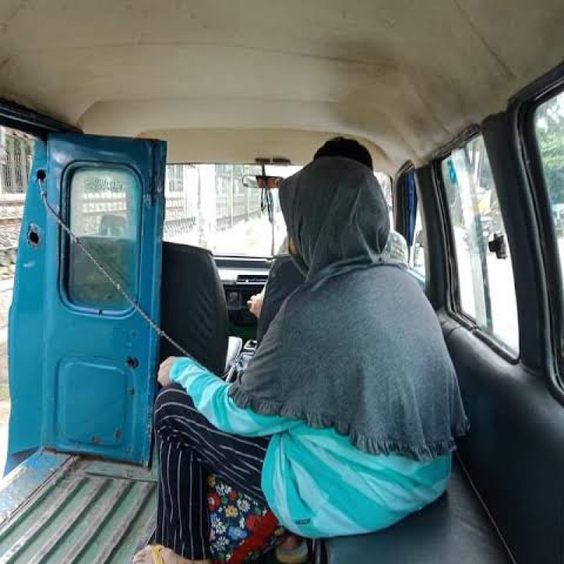 AES063 Naik Angkot Lagi