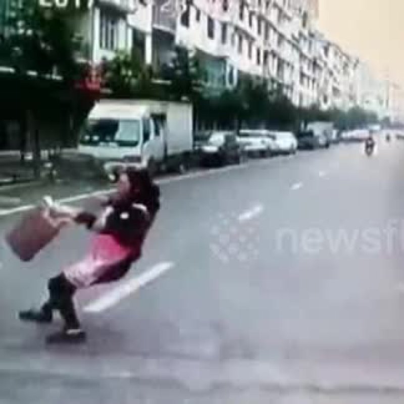 AES 1246 Yang Hidup Dan Yang Mati