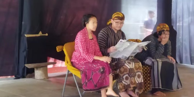 AES076 Seni Peran Pertamaku