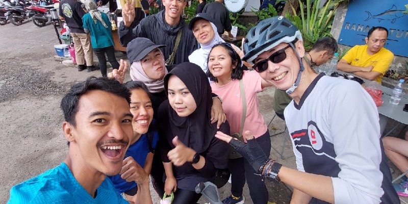 AES742 OlGa Bareng Keluarga Smipa
