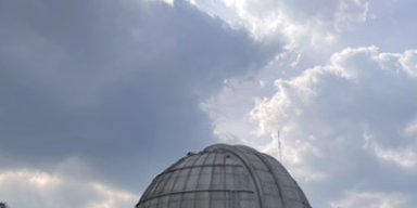 AES496 Menjawab, Bukan Memberikan Jawaban