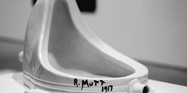 AES013 Memaknai Kebebasan Dalam Sudut Pandang Dadaisme