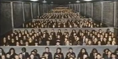 AES017 Another Brick In The Wall (Berbuka 2)