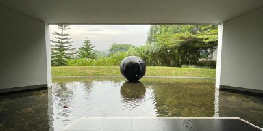 AES049 Puisi Orang-Orang BESAR