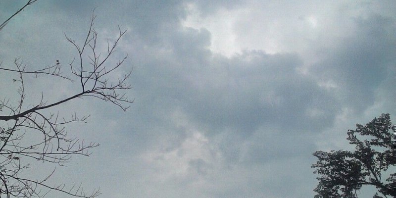 AES004-Mendung bersenandung