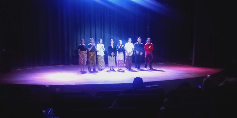 AES041 Viva Teater!!! (Tulisan Apresiasi)