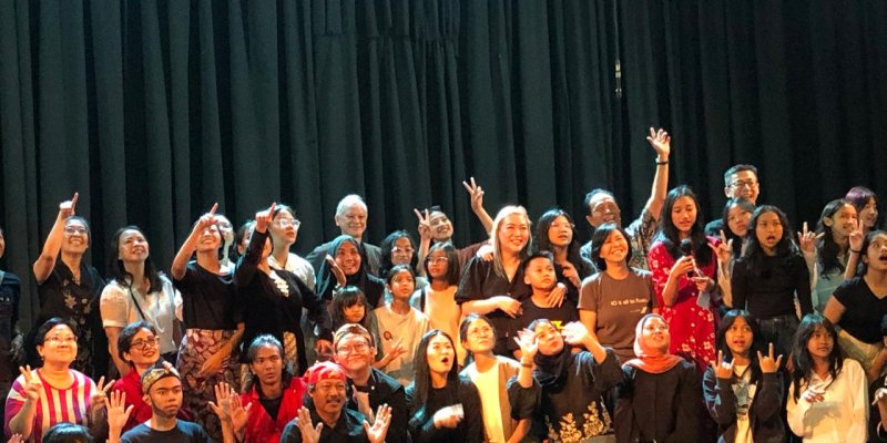 AES144 Si Jas Merah !